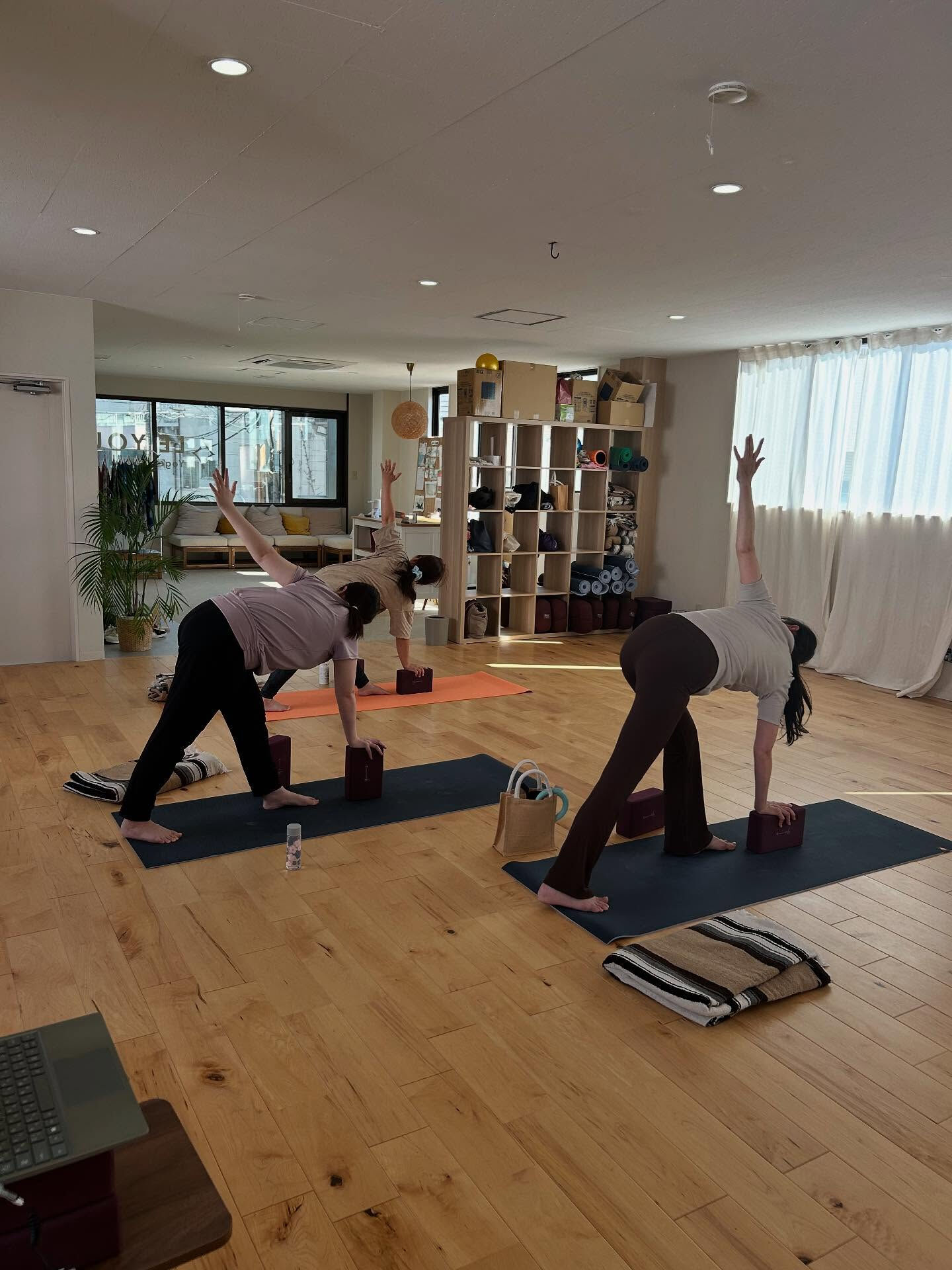 \呼吸を深める朝ヨガ🧘‍♀️/